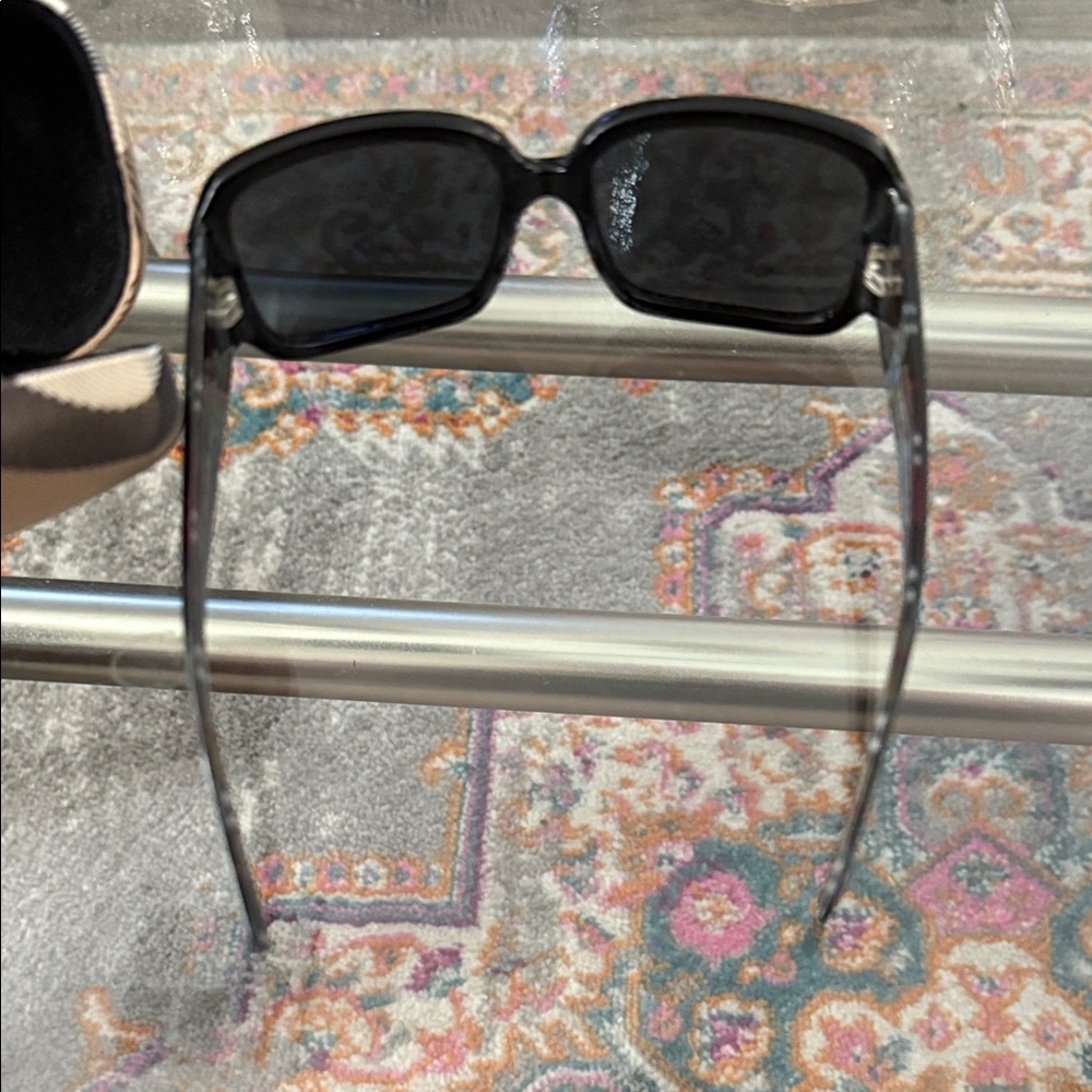 Burberry Black Designer Sunglasses - Picture 4 of 5